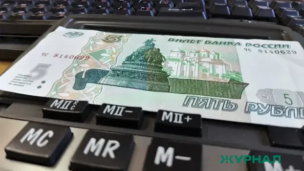 В Саратове женщина потеряла 6 тысяч рублей на фальшивые театральные билеты