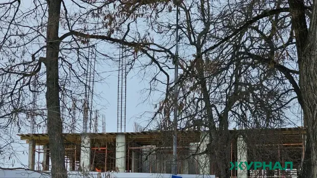 Администрация Саратова подала иск к предпринимателю о сносе здания