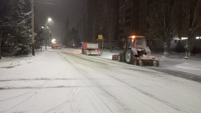 Контроль за уборкой улиц проходит в Заводском районе Саратова