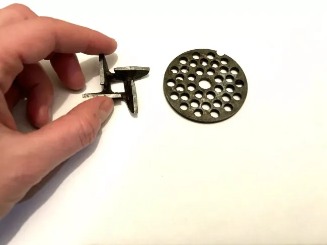 Как заточить ножи мясорубки в домашних условиях для идеальной нарезки мяса