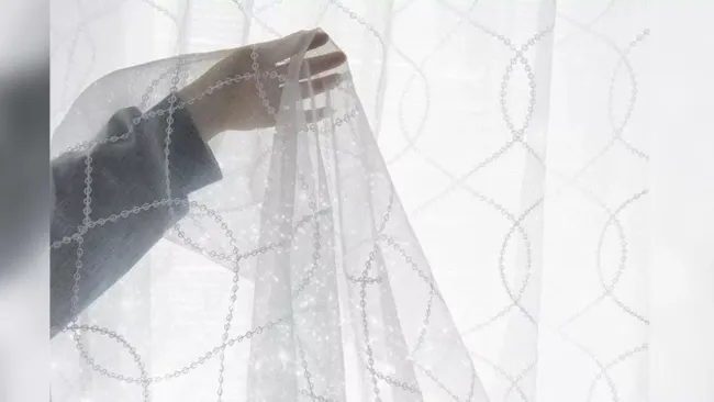 Как вернуть тюлю белизну: эффективное замачивание с 4 ингредиентами