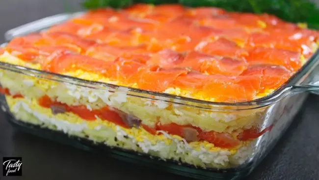 Салат &laquo;Флагман&raquo; на новогодний стол: просто, вкусно и эффектно