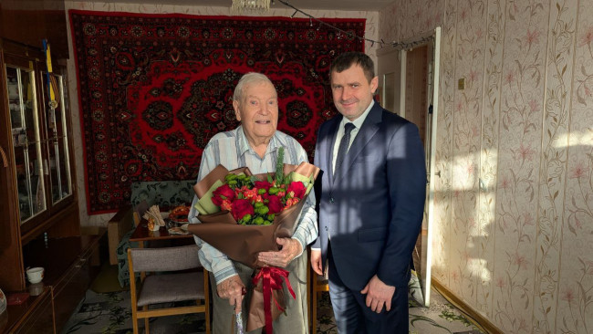Юбилей ветерана войны Алексея Плечева отметили в Балаковском районе