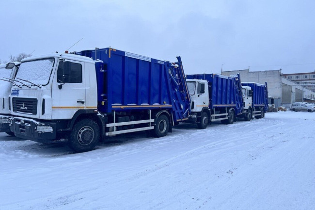 Саратовский регоператор усиливает работу по вывозу ТКО новыми мусоровозами