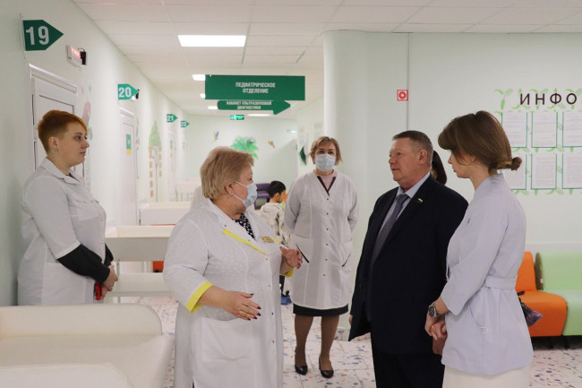 Депутат Панков подвёл итоги года и обсудил проблемы жителей Саратова и области