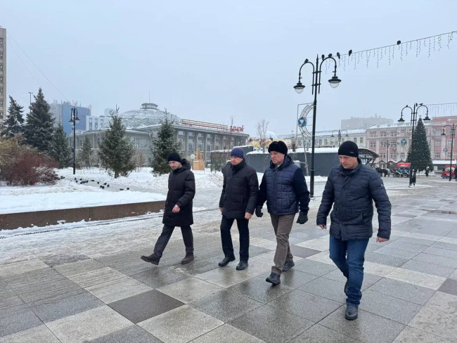 Проверка уборки снега в Саратове: внимание к общественным пространствам