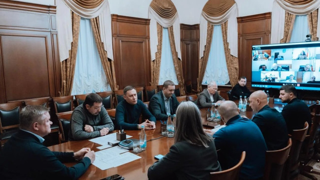 Глава Саратова провел совещание из-за ухудшения погоды