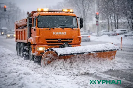 Снегопад в Саратовской области: коммунальные службы продолжают уборку