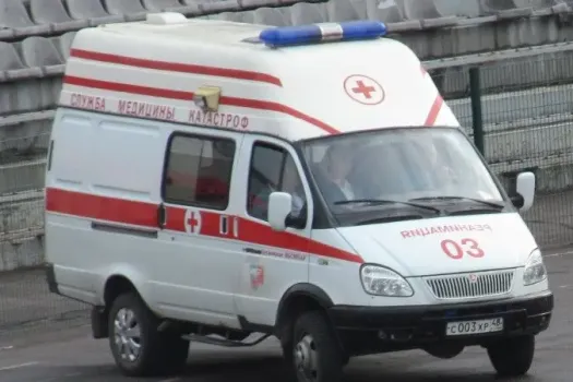 Женщина упала с высоты в Саратове, её состояние тяжёлое