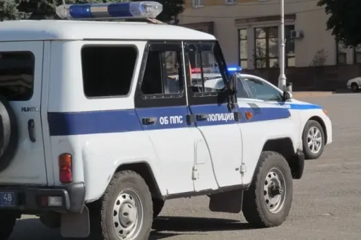 В Пугачевском районе мужчина угрожал соседу ножом из-за женщины