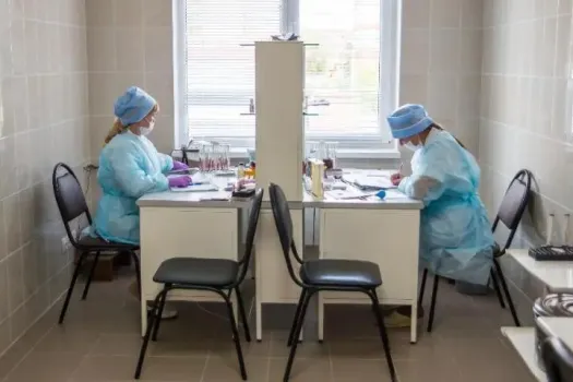 Изменён график работы поликлиник области для диспансеризации