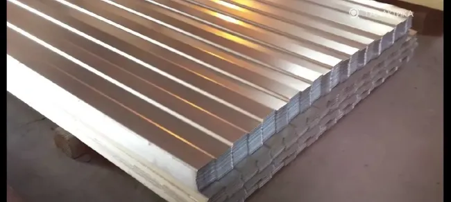 Стеклопластиковый шифер: прочный и эстетичный материал для кровли без лишних затрат