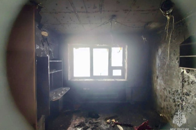 Пожар в доме в Саратове: спасены 11 жильцов, включая троих детей