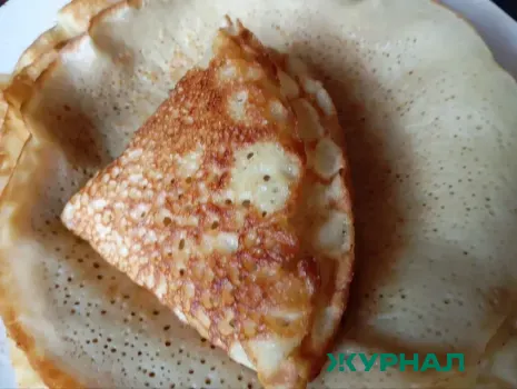 Врач-диетолог рассказала о безопасном количестве блинов во время Масленицы