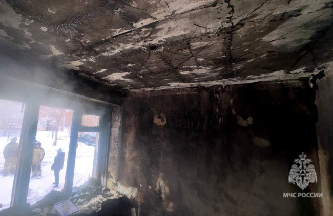 Пожар в пятиэтажном доме в Балаково: пострадал мужчина