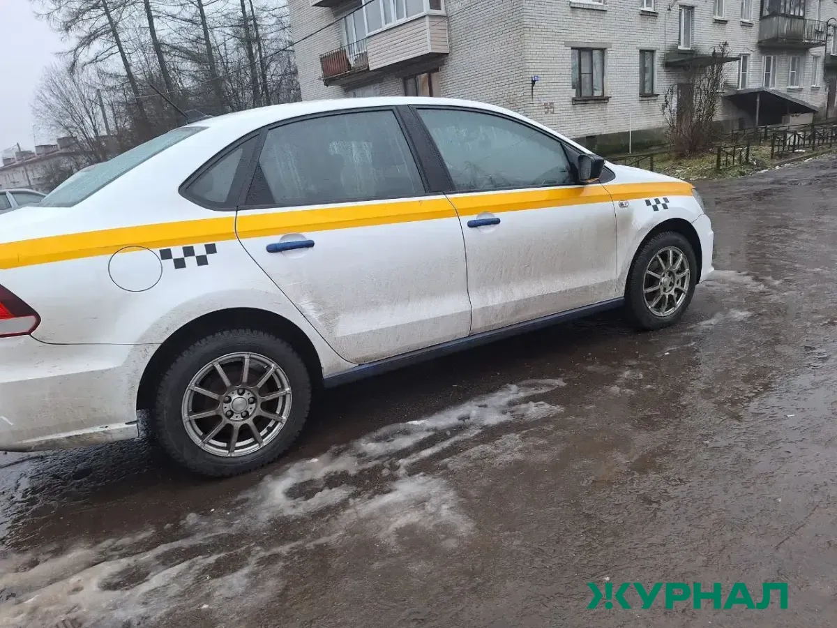 Рейд по выявлению нарушений такси в Саратове: четверо водителей без разрешений