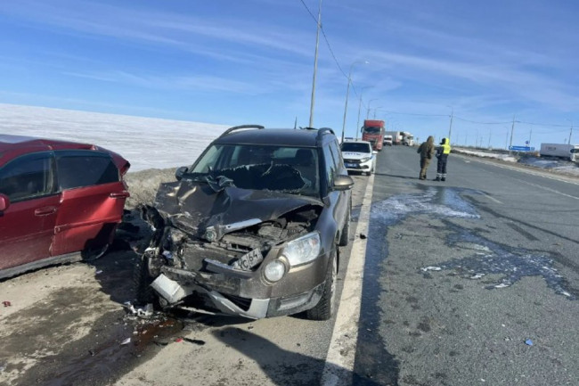 ДТП в Саратове: пострадал пассажир Chevrolet Lacetti при столкновении с Skoda Yeti
