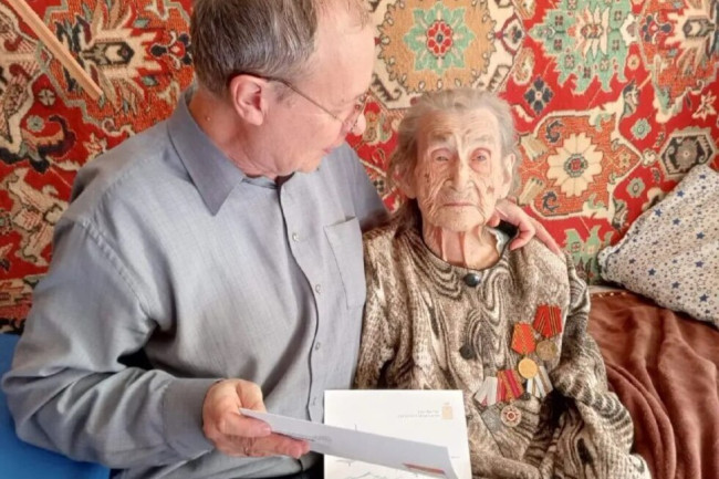 В Саратове ветеран Великой Отечественной войны Вера Тугарова отметила 103-летие