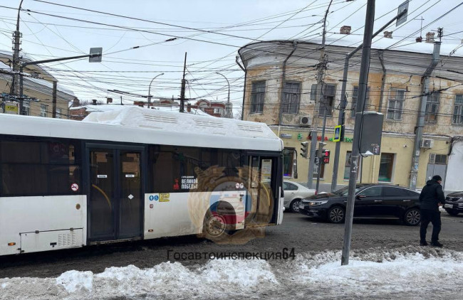 На пересечении Московской и Чернышевского автобус сбил женщину-пешехода
