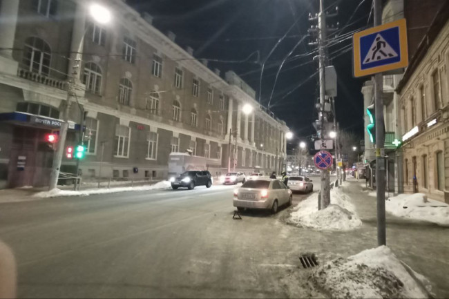 В Саратове в ДТП пострадали две девочки-подростка