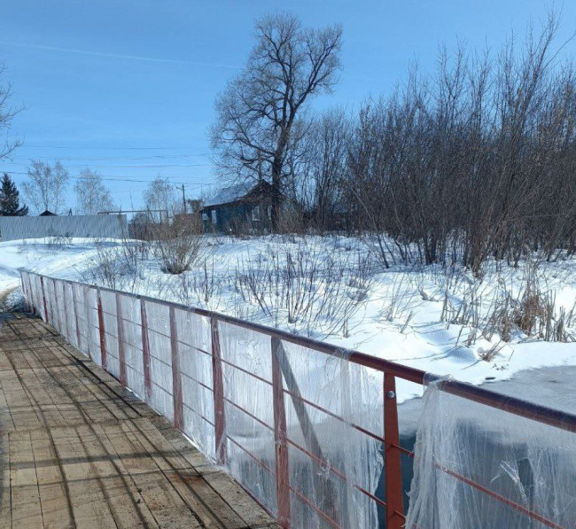 В Петровске завершен ремонт пешеходного моста на улице Энгельса