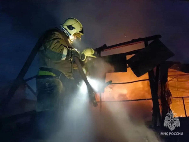 В Алексеевке сгорела пристройка к частному дому