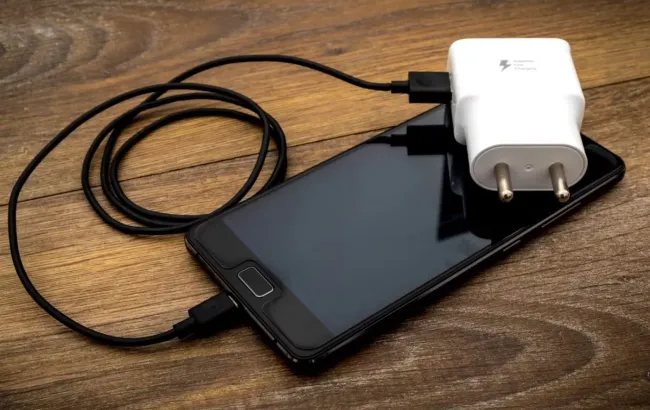 Как правильно подключать зарядное устройство: советы для безопасной зарядки телефона