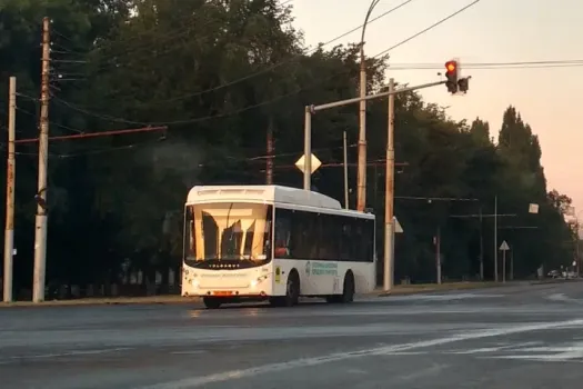 В Саратове обнародовали расписание автобусов до кладбищ 21 апреля