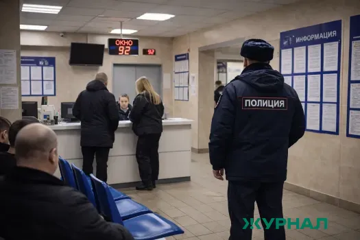 В Саратове 67-летний пенсионер угрожал 18-летнему парню отверткой, перепутав того с обидчиком