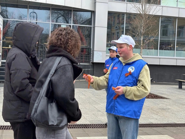 В Саратове стартовала акция &laquo;Георгиевская лента&raquo; ко Дню Победы