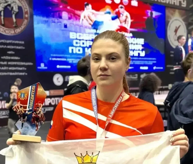 Саратовские кикбоксеры завоевали девять медалей на соревнованиях в Ульяновске