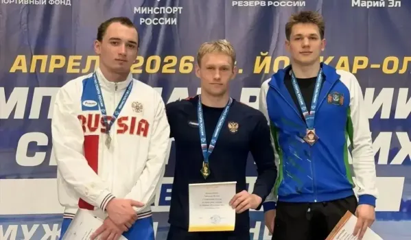 Филипп Торишний из Саратова стал трижды чемпионом России по плаванию среди глухих