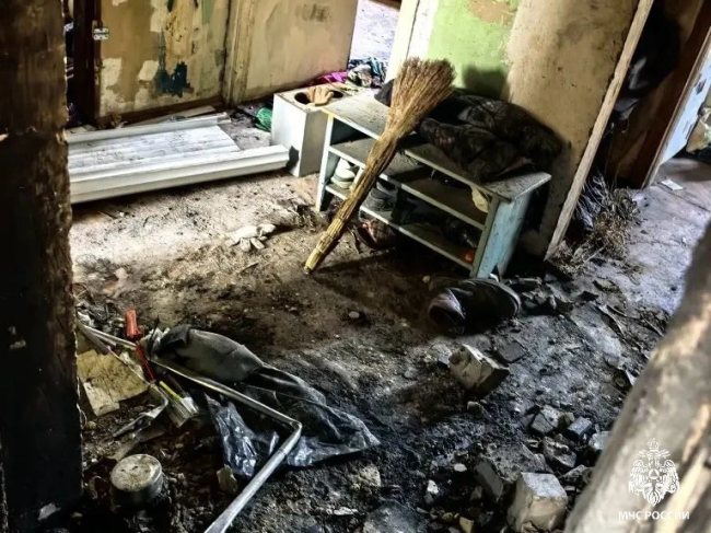 Пожар в саратовском доме: спасены пятеро жильцов, один госпитализирован