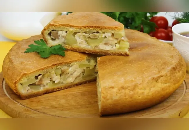 Курник с курицей и картошкой: простой рецепт с нежным тестом для любого времени суток