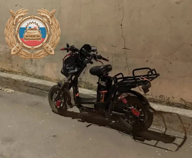 В Саратове юноша на электросамокате попал в ДТП